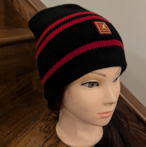 Kangol Vintage black and red wool hat, Unisex one size - Picture 7 of 8